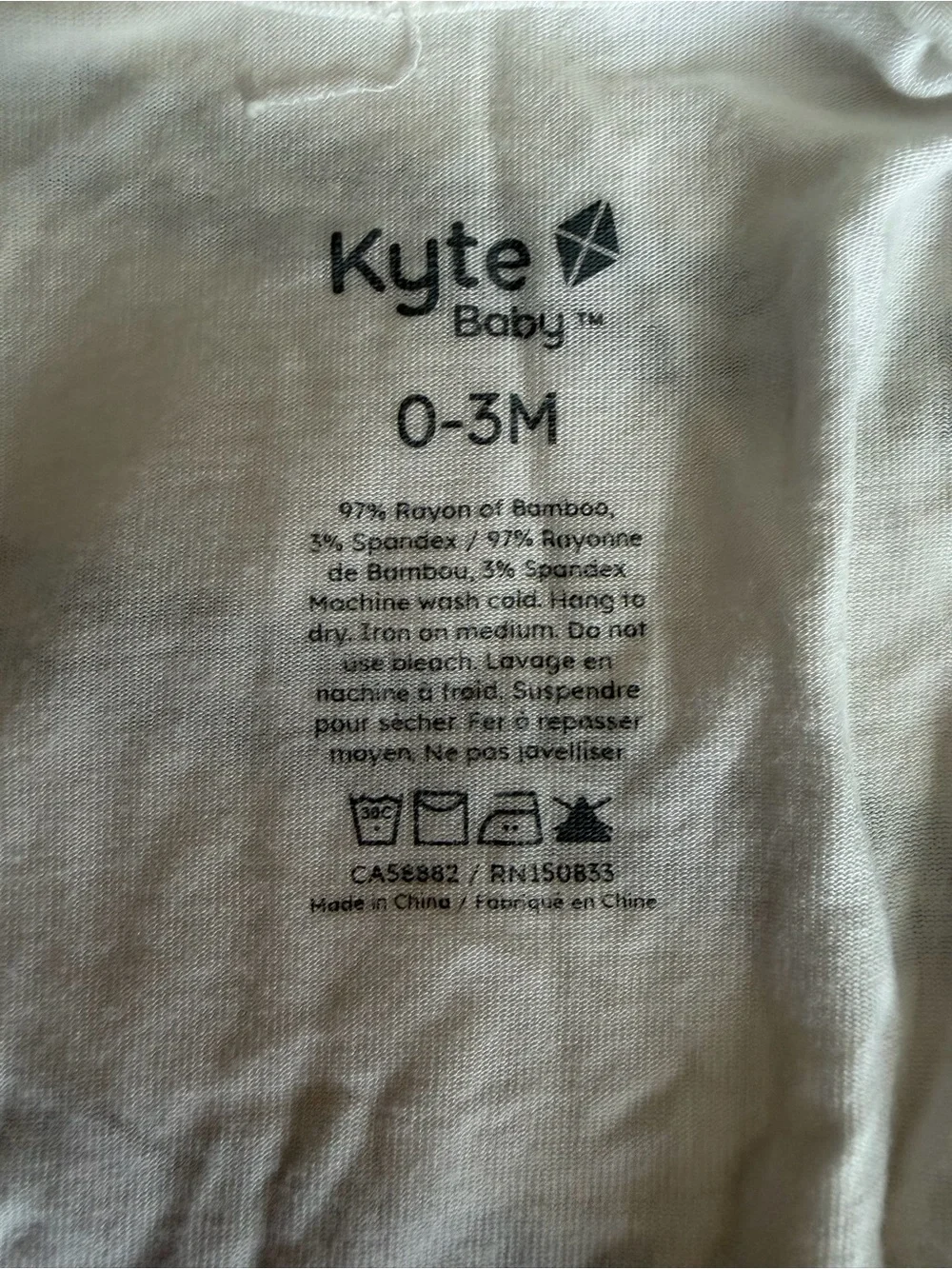 EUC Kyte Baby Bundler in Cloud White 0-3 months
